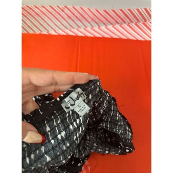 Woman’s romper - Picture 5 of 8